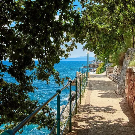 Luka By Interhome * Lovran