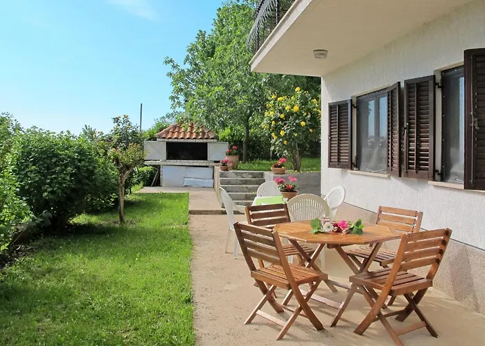 Luka By Interhome Apartament Lovran