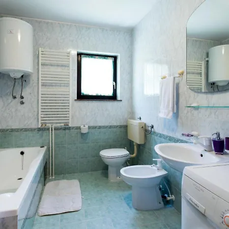 Luka - Lov218 By Interhome Apartman *